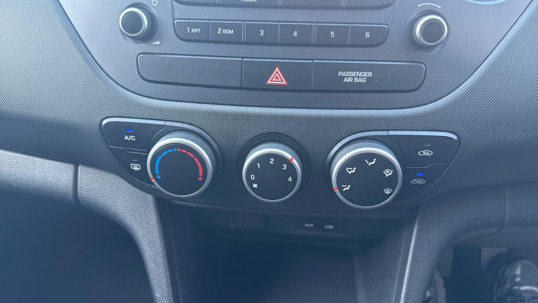 Hyundai i10 1.0 SE 5dr Petrol Hatchback